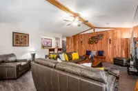 Stunning Custom Ranch in Central Roswell