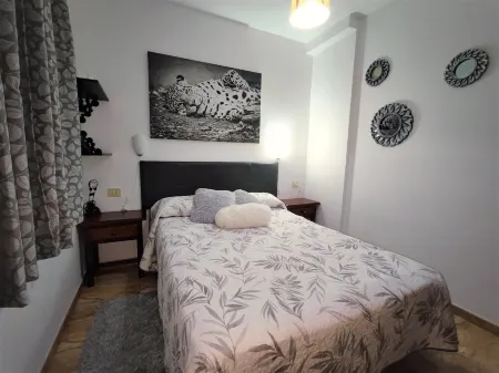 Apartamentos Severo Ochoa 1B ¡a 5 Minutos del Aeropuerto!