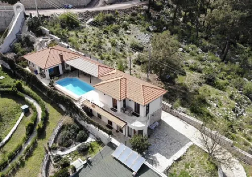 Esiyok Villa in Antalya with heated pool Отели рядом с достопримечательностью «Бухта больших камней»