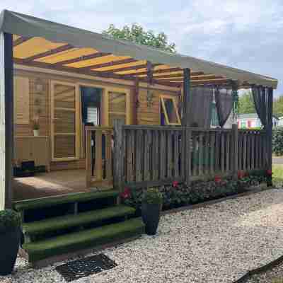 4-BEDROOM MOBILE HOME Others