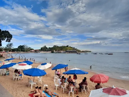 HOUSE 05 BEDROOMS 04 BATHROOMS 450 METERS FROM CENTRO BEACH REMANSO RIO DAS OSTRAS