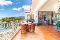 Large 3 bed 3 Bath Penthouse! Ocean front! Spacious outdoor area! Mexican Decor!