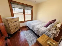 Beautiful Secluded Cabin with hot tub on 50 acres Hotels in Swan Township