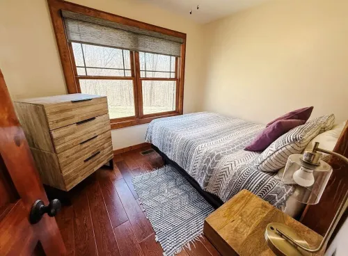 Beautiful Secluded Cabin with hot tub on 50 acres