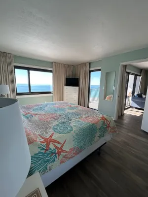 Destin Condo on the Beach, Fantastic View! Hotels near Banana Bart