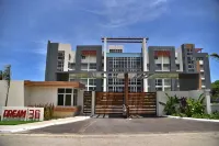 Glamorous, Luxurious, Stylish, Comfort & Class 1BR Hotels in 