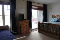 Truly Ski In/Ski Out Condo!  Spacious- Sleeps 11!  Great Mountain Views!