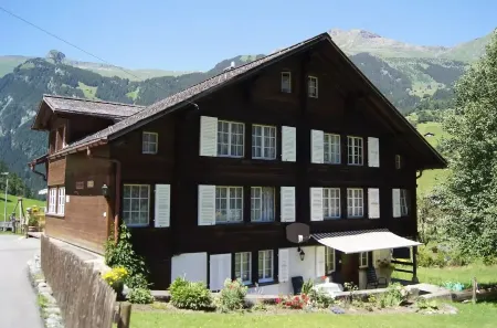 Renovated, modern furnished vacation apartment - quiet location