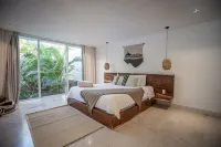 Brand New Luxury Beach Villa 5 min walking distance to Pelada beach