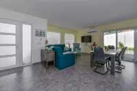 Beach Dream Island House- 10 Minutes from Eagle Beach