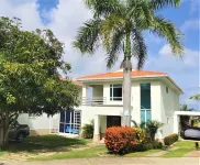 Magnificient Beach Villa Sol y Mar with Pool on the beach near Cartagena Các khách sạn ở 