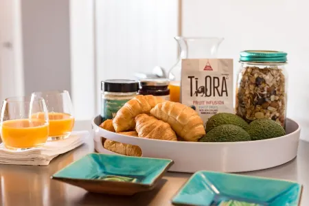 The Loft Overwater, Bay of Islands, NZ Отели в г. Опуа