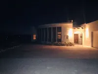 PERFECT DESERT OASIS~lake~jet ski~boat