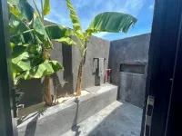 Big Pink:mid-century modern 2bedroom oceanfront home on cliffs of Gregory Town Hotels in Gregory Town