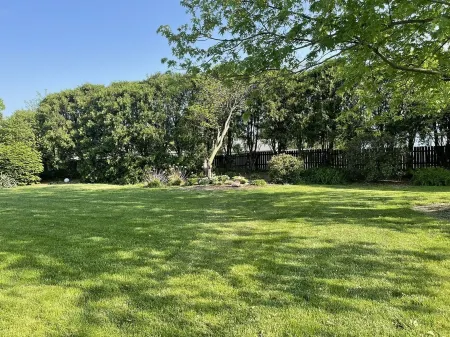 Extra clean home-free parking & Wi-Fi/self-check-in Отели в г. Шампейн