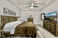 Modern Accessorized 3-Bedroom