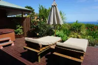 Whenua Apartment with Spa Pool minutes from Surf Breaks Hotel a Raglan