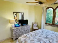Villa Bougainvillea / Caribbean Retreat