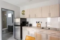 Mi Casita Apartment T1- 1BR 1BA 5 min 2 Palm Beach