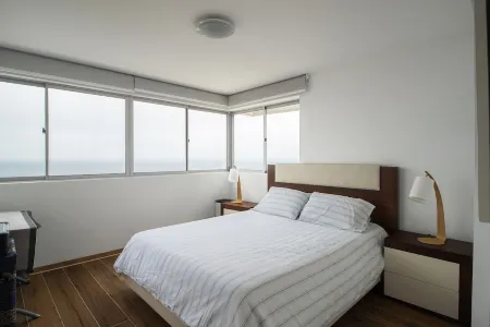 Ocean View 3 Bedroom Apartment Отели рядом с достопримечательностью «Музей Ларко»