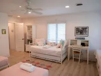 Beachwalk Resort House Close to Beach w/ Cart Hotel in zona Michigan City Beach