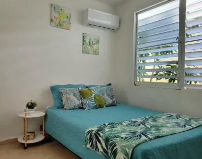 "Tranquil Oasis: Spacious 4-Bed/3-Bath Beach House Just 3 Minutes from Paradise!