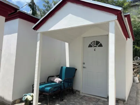 Cozy one Bedroom Apartment #C in Venetian Site