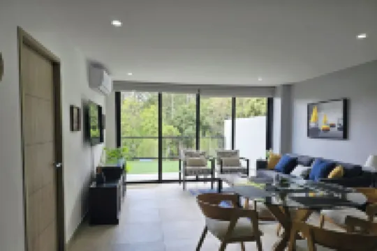 Modern and Elegant Apartment In The Escalon Residential Area