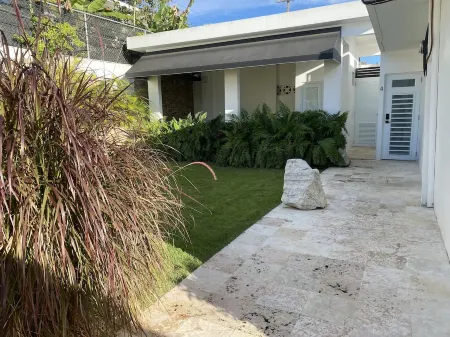 Keep it simple at this peaceful and centrally located place.