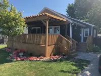 Island View Escape in Historic Amherstburg !!