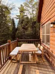 Family-friendly, Luxury Log Cabin Nestled in the Woods - 10 Mins to Sunday River