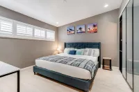 Luxury 4Bedroom Home with Pool, Mini Golf & Movie Theater