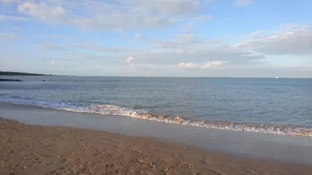 HOUSE RENTAL 12 PEOPLE OLERON Отели рядом с достопримечательностью «Олерон»