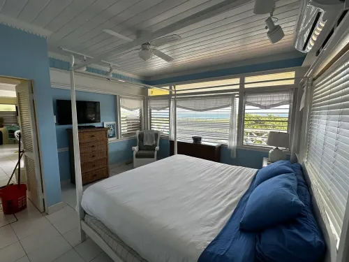 Private Tropical Villa with breathtaking views!