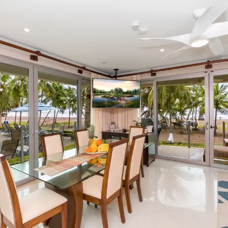 Magnificent Luxury True Beachfront Condo Unbeatable Commodities - 3 Br / 3.5 B