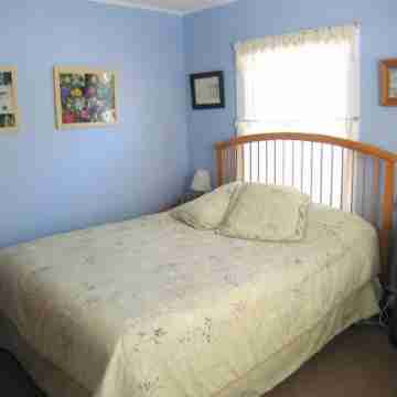 Cottage near bay beach- 1 Bd/1Ba Rooms