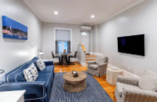 The Newport Lofts - 194 Thames Street