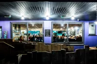 Harbourmaster Hotel - bar