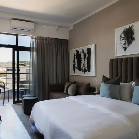 The Trilogy,Menlyn Maine
