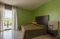 Hotel le Ginestre Hotels in Introdacqua