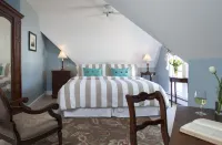 Brewster House Bed & Breakfast Hotels in Freeport