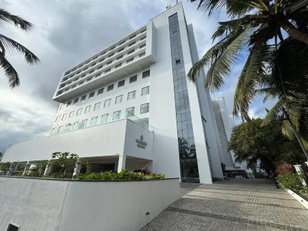 Gokulam Grand Kozhikode Отели рядом со станцией Railway Station Bus Stop
