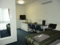 Otway Gate Motel Hotels in Birregurra