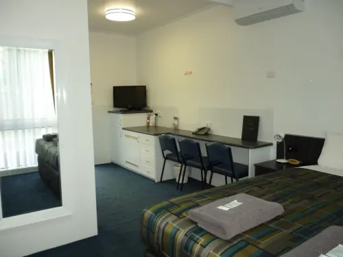 Otway Gate Motel Hotels in Birregurra