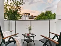 Molo Residence Hotels near Crooked House