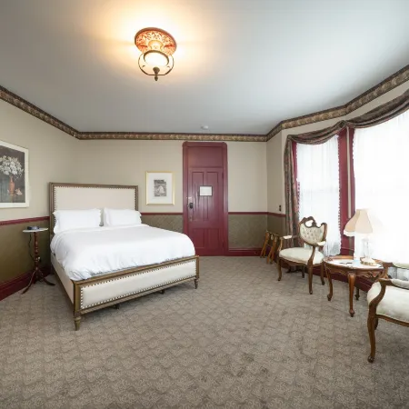 Naples Hotel Hotels in Naples