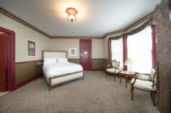 더 네이플스 호텔 이탈리 호텔