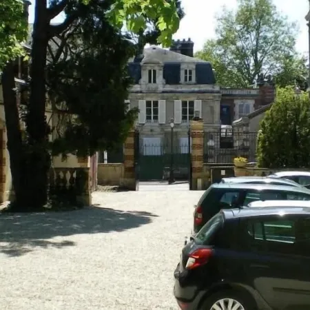 Hôtel les Maréchaux
