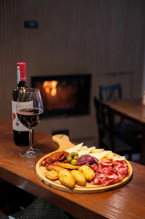 Rifugio Giuliano Marini Отели в г. Sclafani Bagni