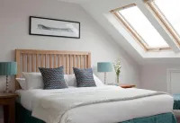 2 Crescent Gardens Guest House